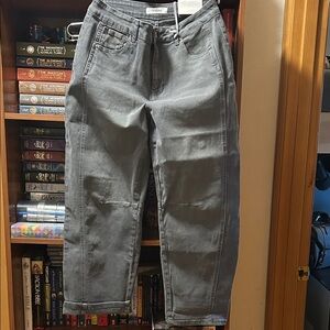 Zenana Outfitters Gray High-Rise Casual Jeans